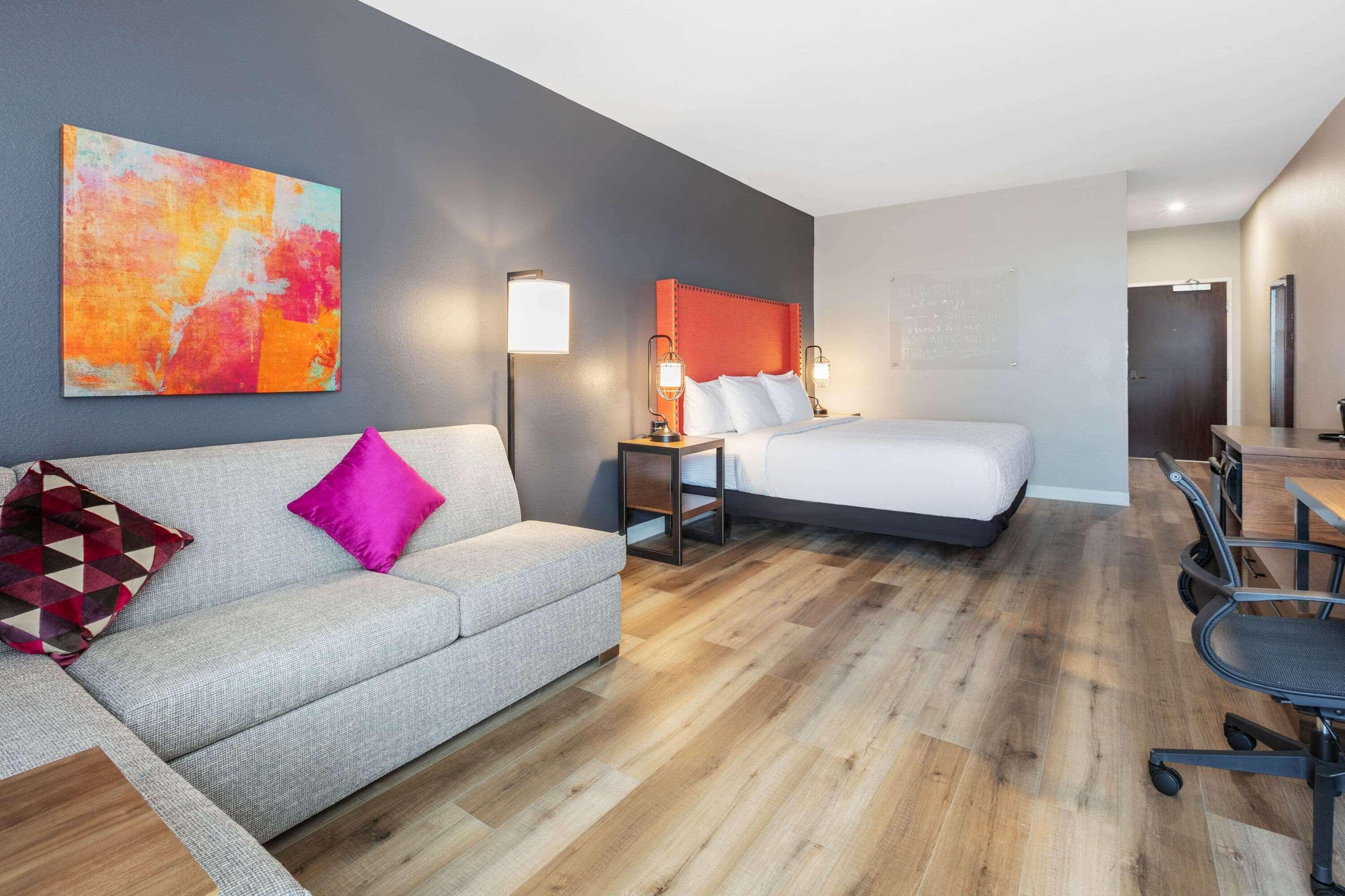La Quinta Inn & Suites By Wyndham לואיסוויל מראה חיצוני תמונה